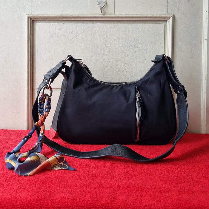 TAS SLING MORGAN WANITA SECOND BRANDED IMPORT NYLON BLACK