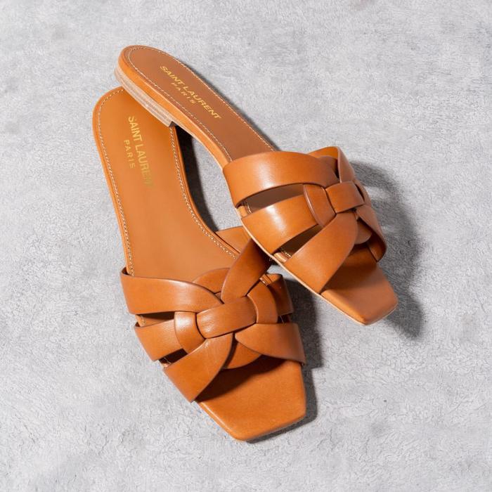 SAINT LAURENT TRIBUTE FLAT SANDAL CALF LEATHER DARK BEIGE