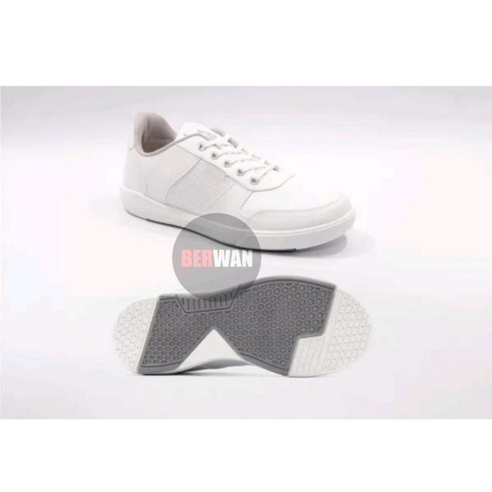 Sepatu Putih Aerostreet Evander Size 41 Original