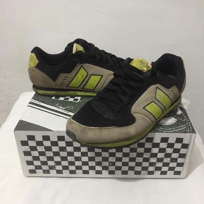 Sepatu Macbeth Original Green