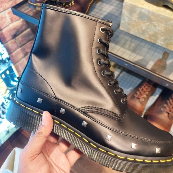 SALE!!! DOCMART DR MARTENS 1460 STUD BLACK SMOOTH 39 - 43 NEW ORIGINAL