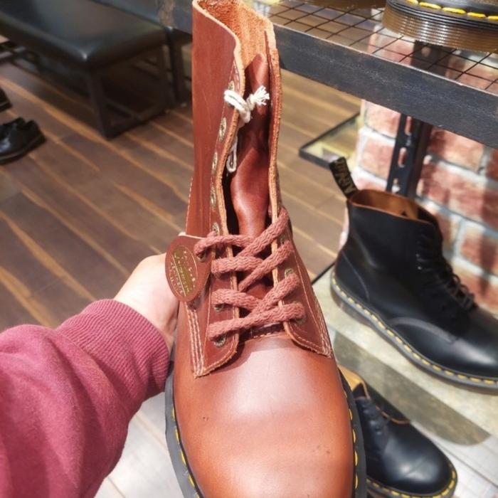 SALE!!! DOCMART DR MARTENS 1460 ENGLAND BROWN NEW ORIGINAL