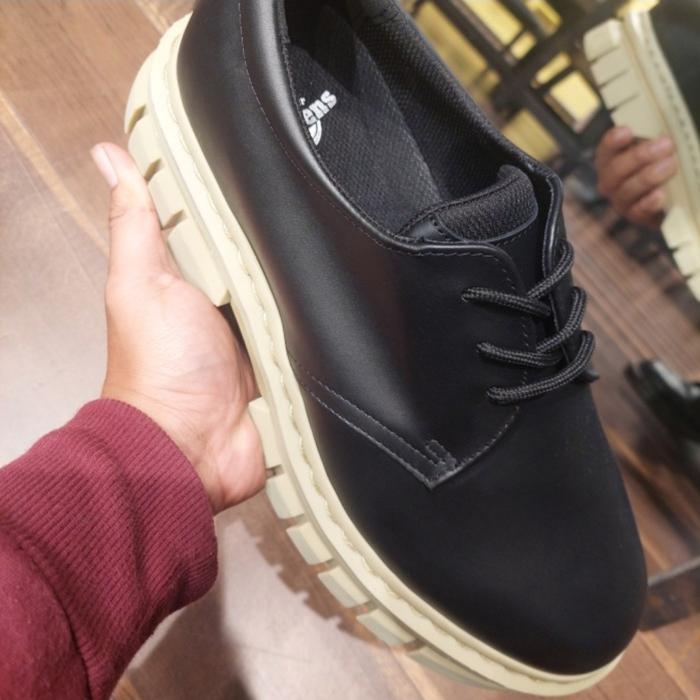 SALE DOCMART DR MARTENS 1461 BLACK RIKARD COMFORT 39 - 42 NEW ORIGINAL