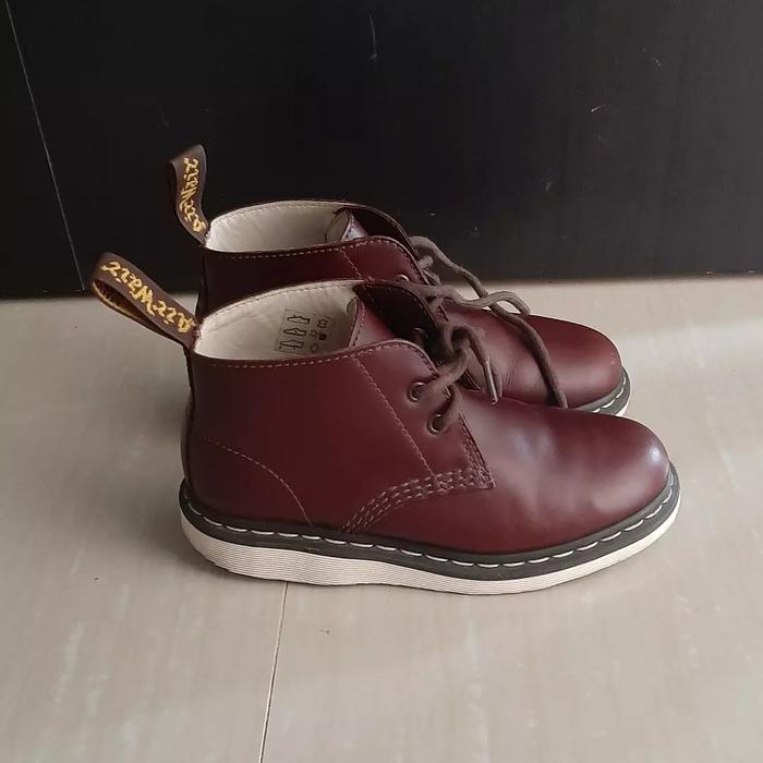 Sepatu Dr Martens Manton Kulit Pria Wanita Kerja Kantor