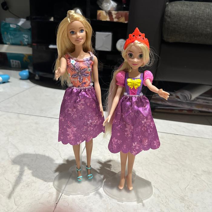 Aksesoris Boneka barbie princess baju rok murah