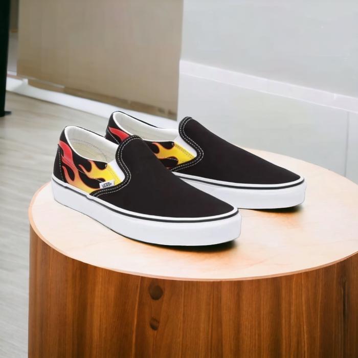 Sepatu Vans Slip On Flame Black White Original 100%