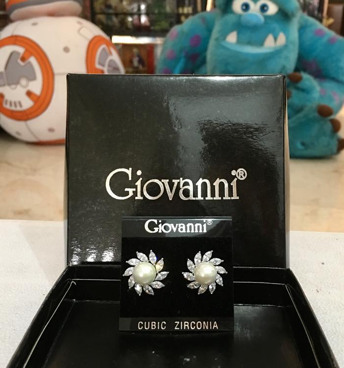 GIOVANNI ANTING TUSUK ASLI/ORI!! MUTIARA KRISTAL