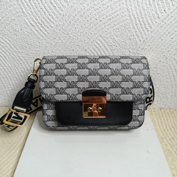 TAS WANITA MK SLOAN EDITOR MEDIUM FLAP MESSENGER MULTI BLACK