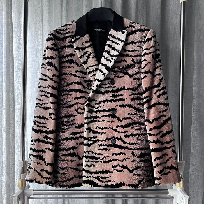 Never Worn Authentic H&M x Giambattista Valli Men Tiger Pattern Blazer