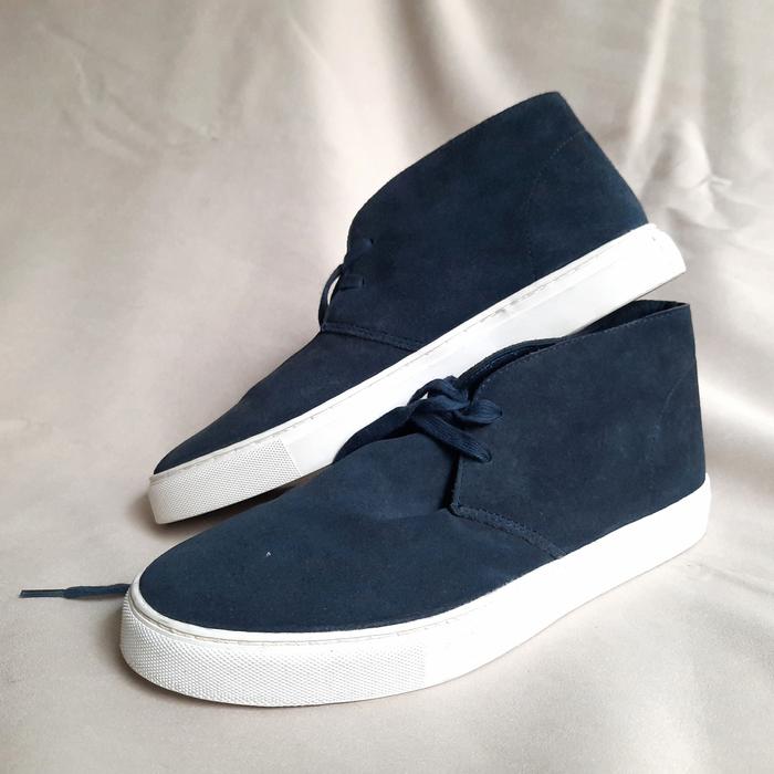 Sepatu stradivarius biru suede new condition size 43 biru cowo cewek