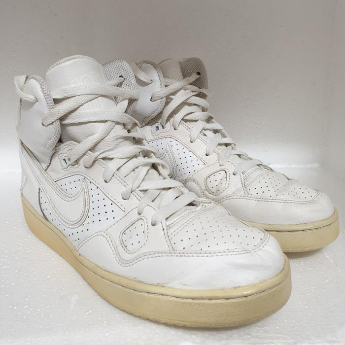 sepatu nk son of force mid white