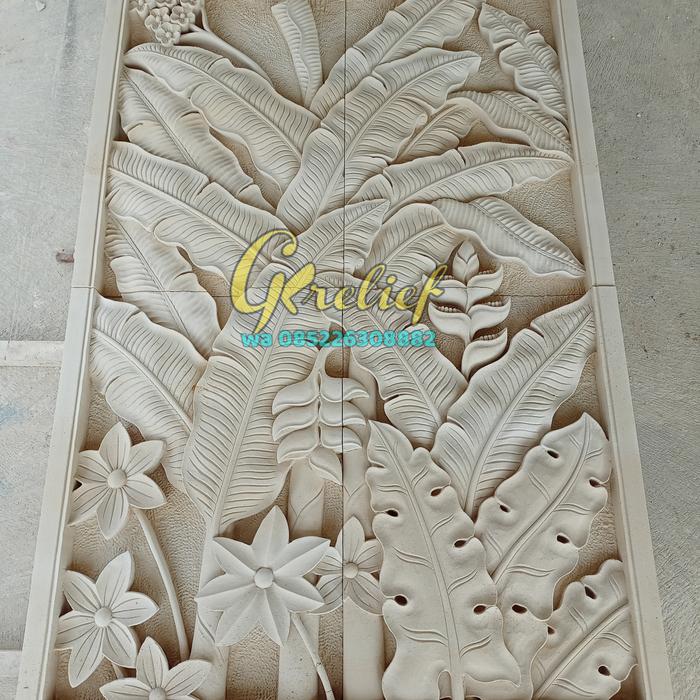 relief motif pohon pisang