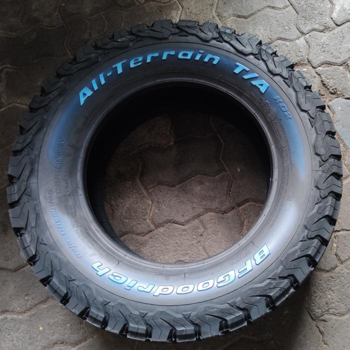 Ban BF Goodrich AT T/A KO2 265 / 65 R17 BFG Thailand Pajero Fortuner