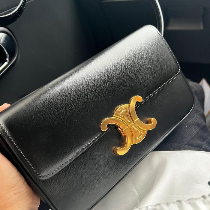 Like New Excellent Celine Triomphe Shoulder Bag