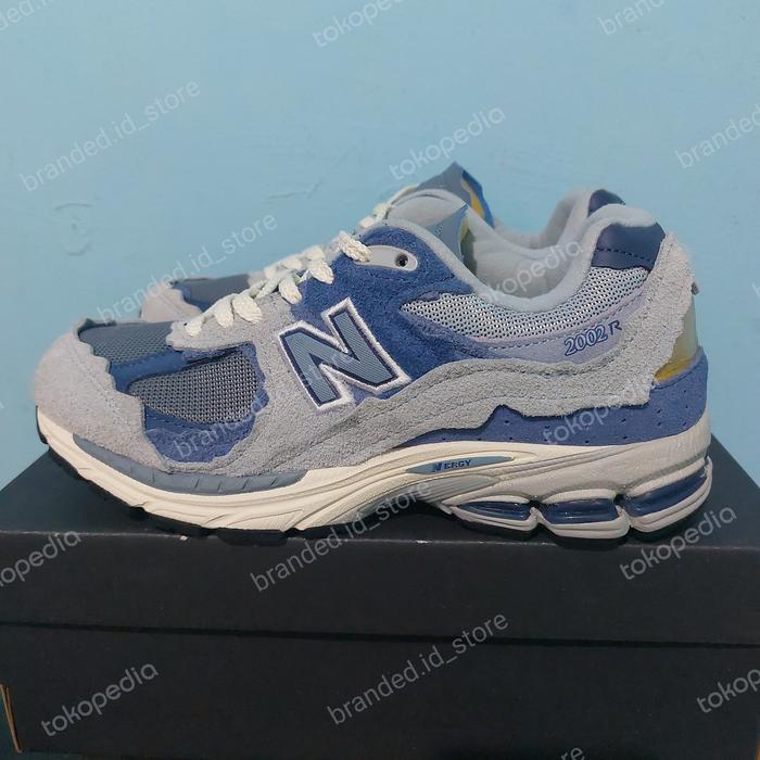 new balance 2002r protection pack