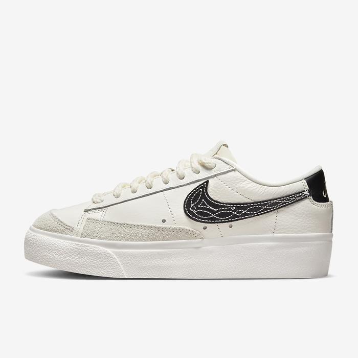 Sneaker wanita nike Blazer Low Platform