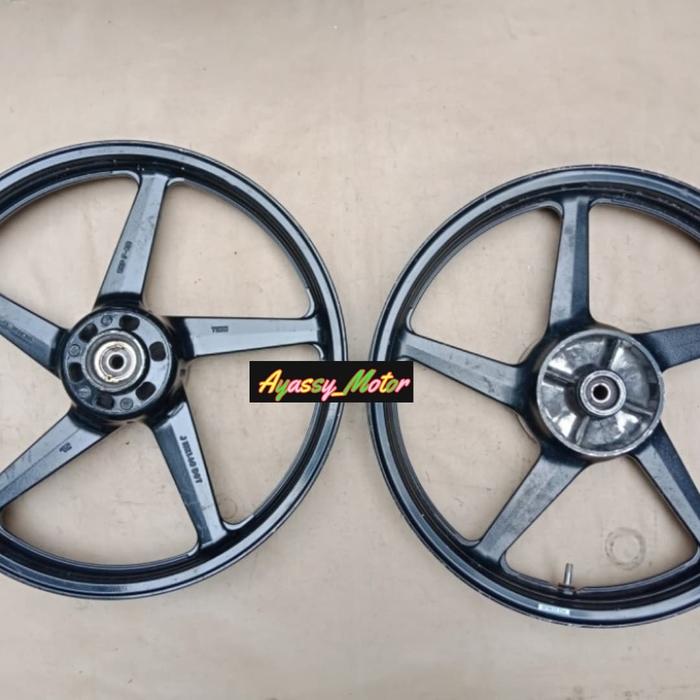 PELEK VELG MOTOR SCORPIO ORIGINAL YAMAHA
