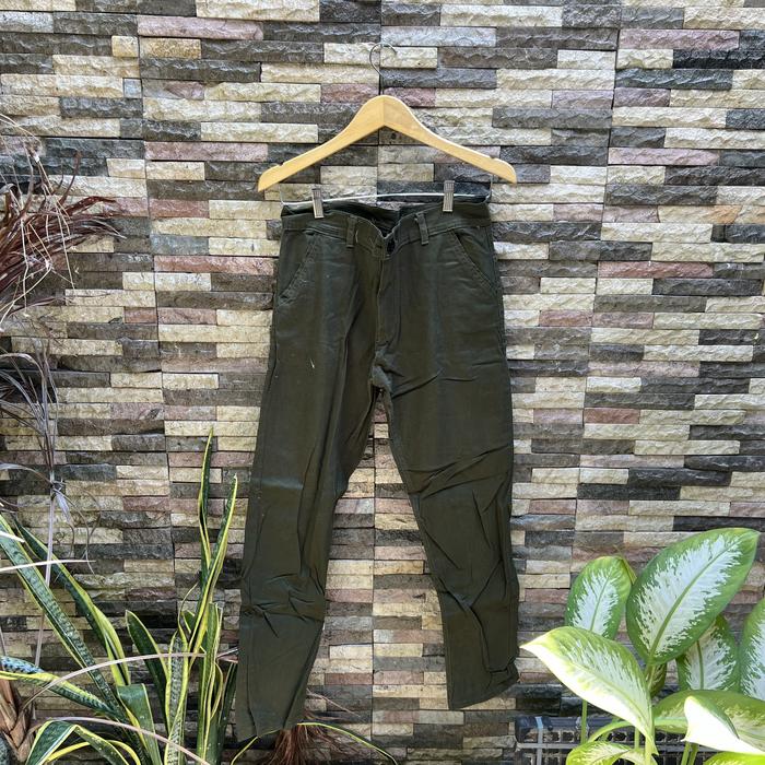 Preloved chino olive
