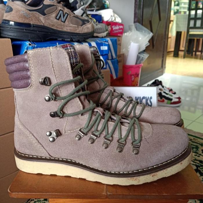 Sepatu Boots Path Finder Kulit Second - Size 42