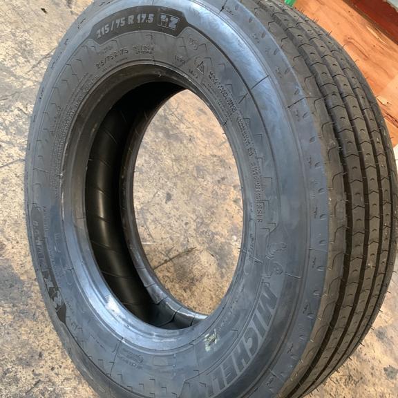 Ban 215/75 R17.5 215/75R17.5 Michelin