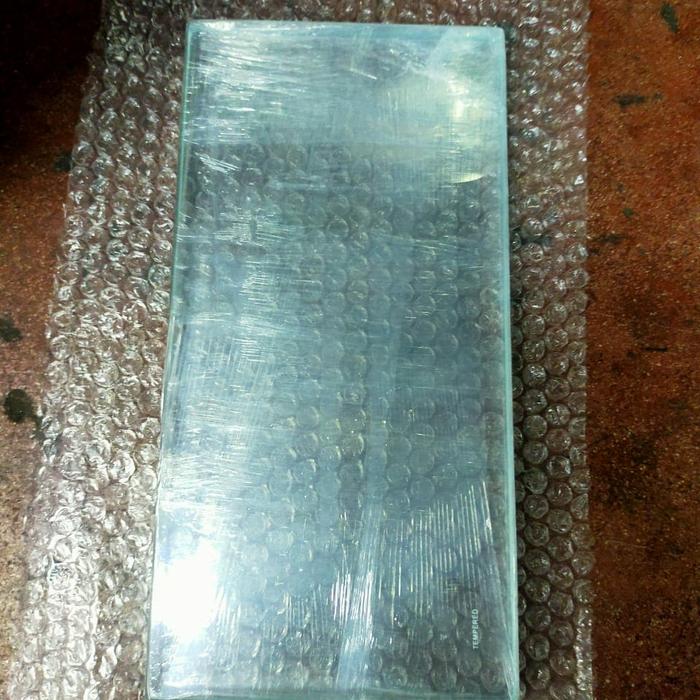 Kaca Tempered glass ukuran 5mm x 50cm x 50 cm