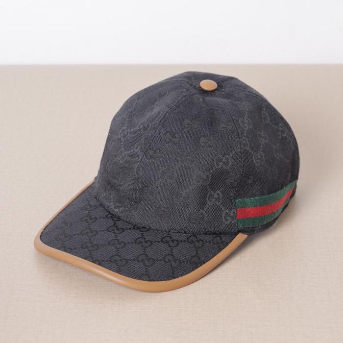 GUCCI GG Baseball Cap in Black Canvas with Green/Red Web
