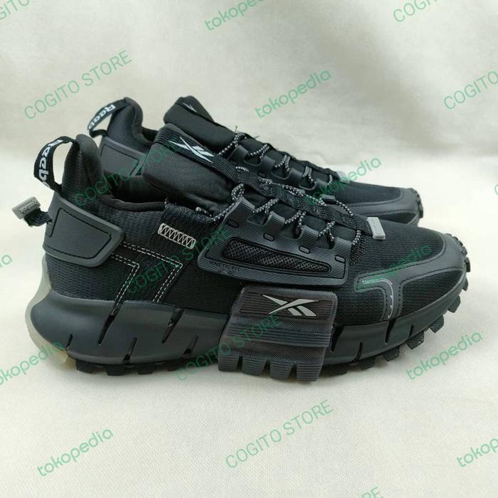Sepatu Reebok Zig Kinetica Full Black Sneakers Shoes