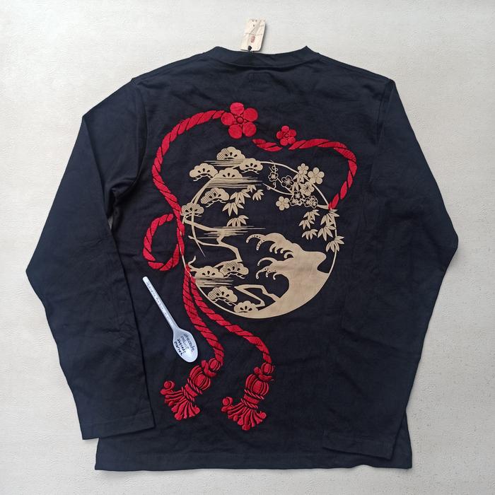 SUKAJAN longsleeve crewneck size fit M