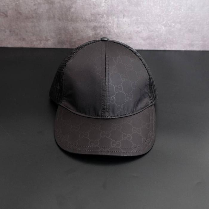 GUCCI SUPREME NYLON BASEBALL CAP IN BLACK