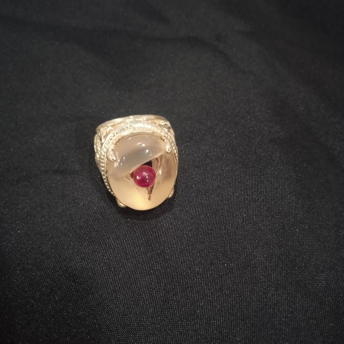 Cincin combong Unik Langka