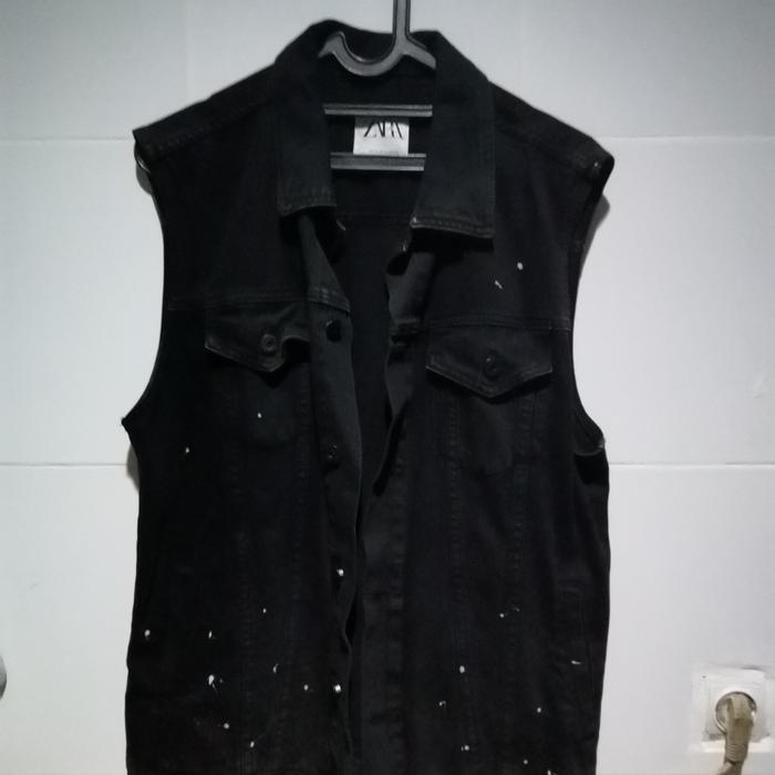 zara vest used