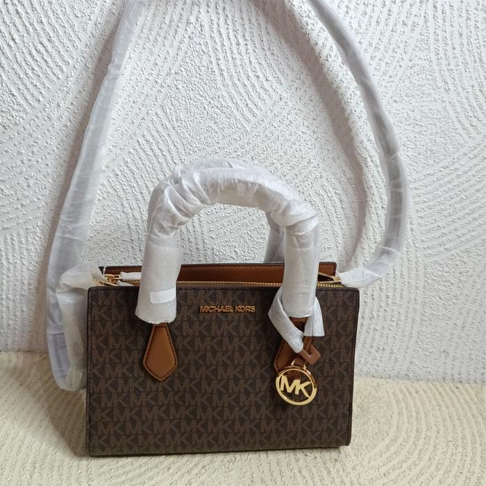TAS WANITA MK SHEILA SMALL SATCHEL SIGNATURE BROWN