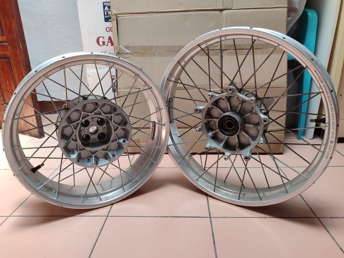 Velg Roda Depan Belakang BMW R1150 GS R21 Second