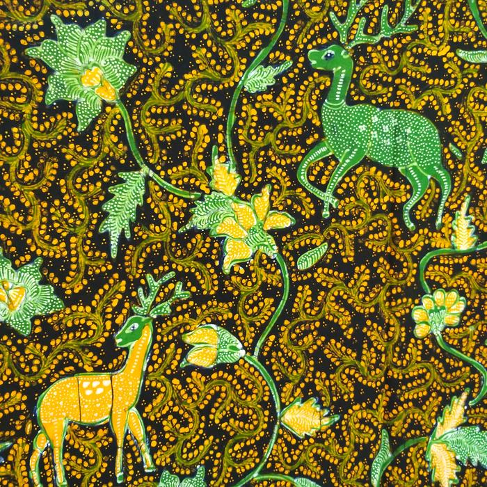 Kain batik tulis Lasem 3 warna full-celup motif kijang latar latoh
