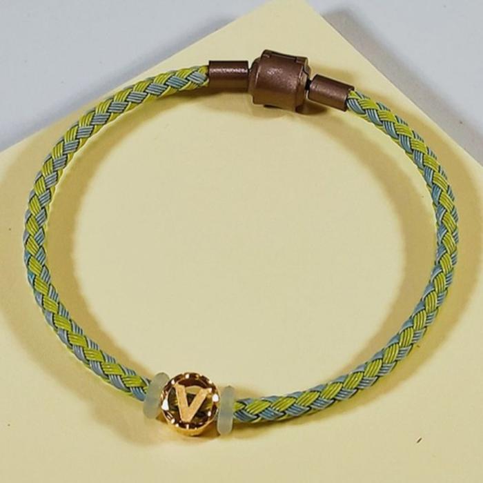 Gelang Tali Inisial Huruf V Elegant Emas Asli