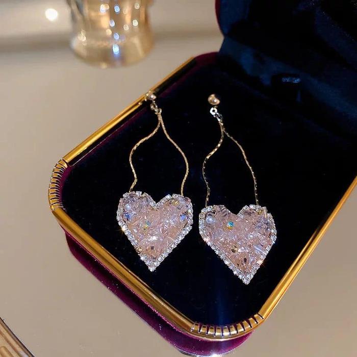 anting love emas putih