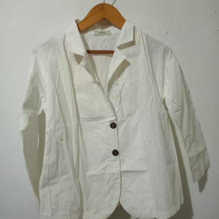 Blazer putih MIROIR (preloved)