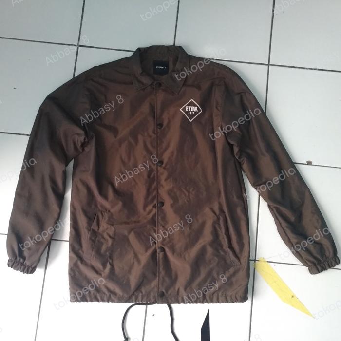 Jaket Parasit Eternity