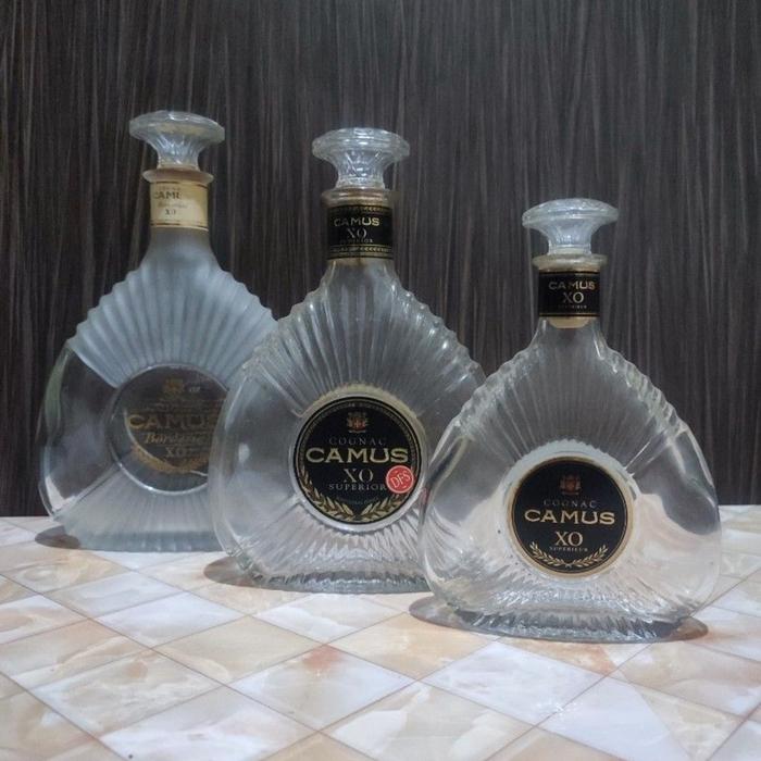 botol antik CAMUS XO 1L( no box )