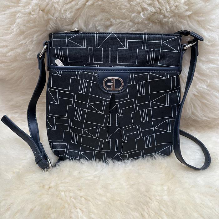 TAS WANITA Gio Davin