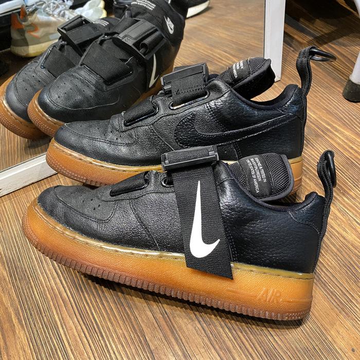 Nike af1 utility low black gum original murah - sneakers second market