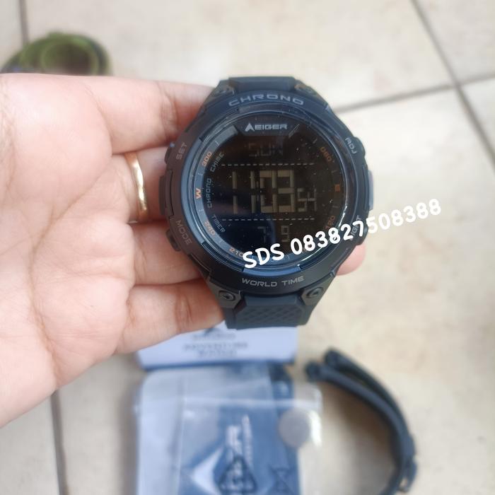 Jam Tangan Digital Pria Eiger Helicon Hitam