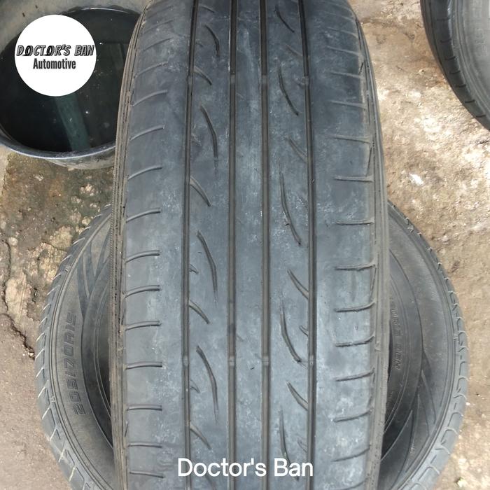 Ban mobil second 215/65 R16 merk Dunlop SP Sport LM704