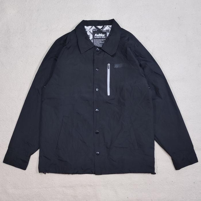 Feltics Coach Jacket