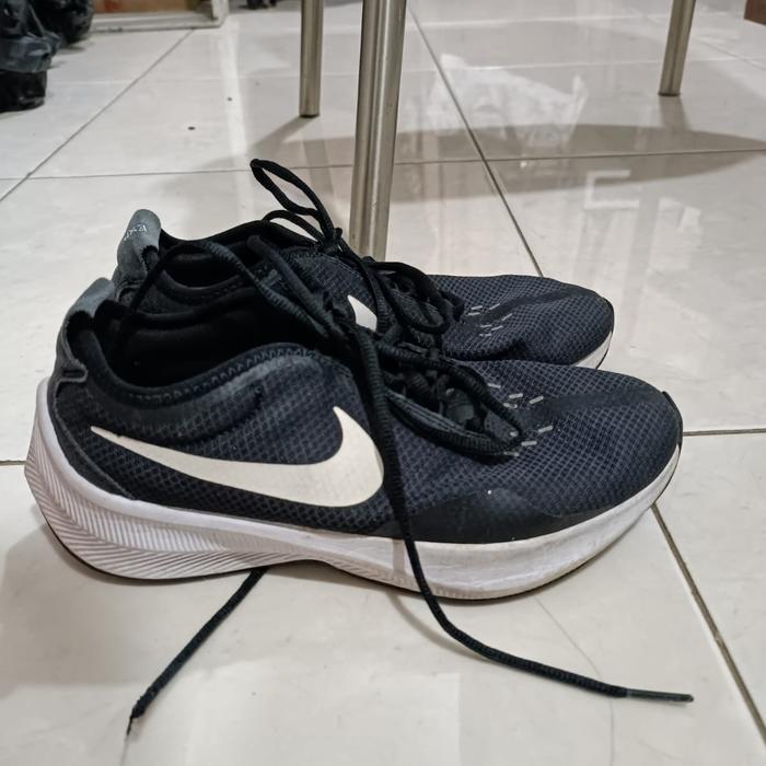nike revolution