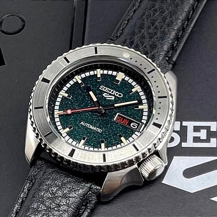 Seiko 5 Sport Masked Rider Limited Edition SRPJ91K1