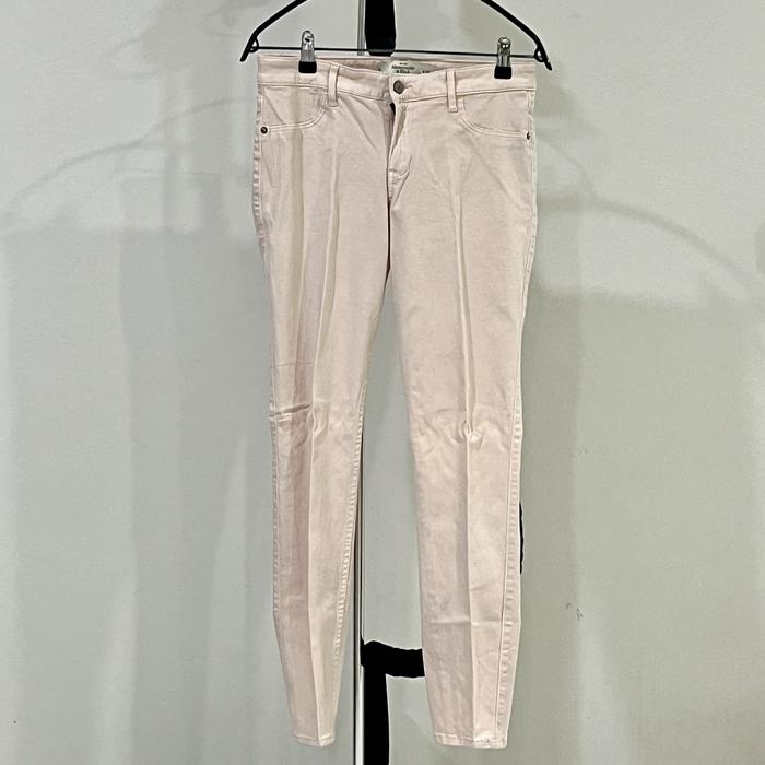 Abercrombie & Fitch Women’s Rough Dusty Pink Medium Waist Jeans