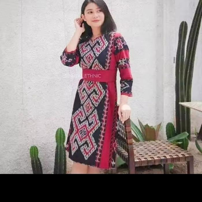 dress tenun toraja maroon