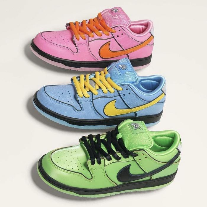 NIKE SB DUNK LOW THE POWERPUFF GIRLS SERIES