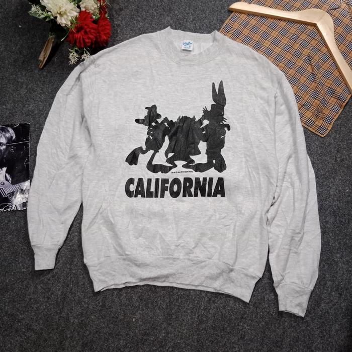 vintage crewneck warner br0s by velva sheen